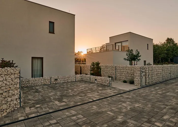 Taria Resort
